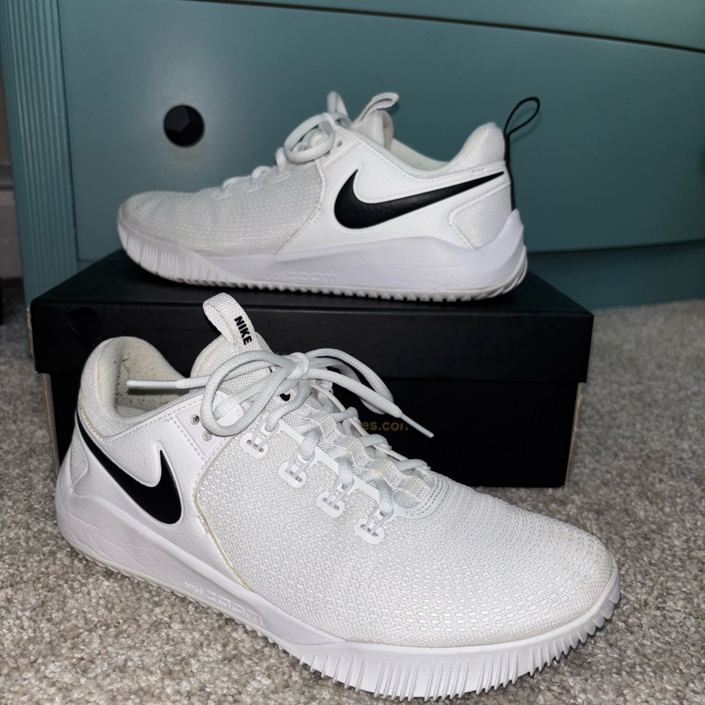 Nike Women's White and Black Volleyball Sneakers